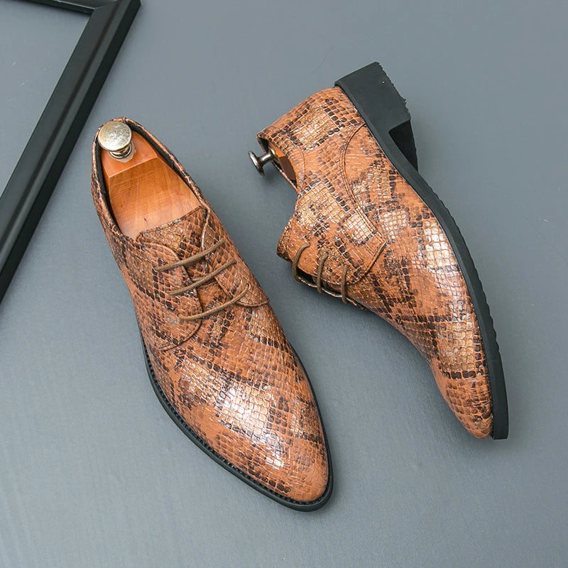 Ravetti Embossed Derby