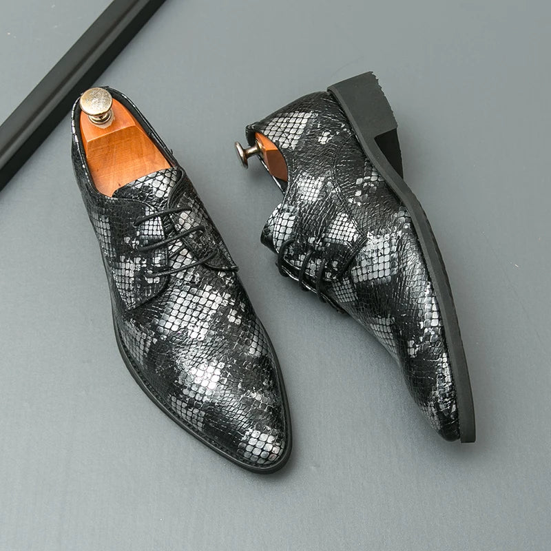 Ravetti Embossed Derby