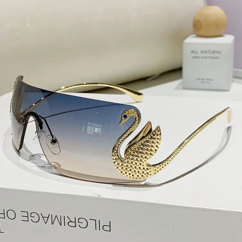 Cygna Dorée Shield Sunglasses