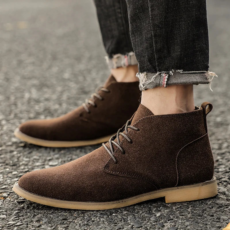 Lomelli Suede Chukka Boot