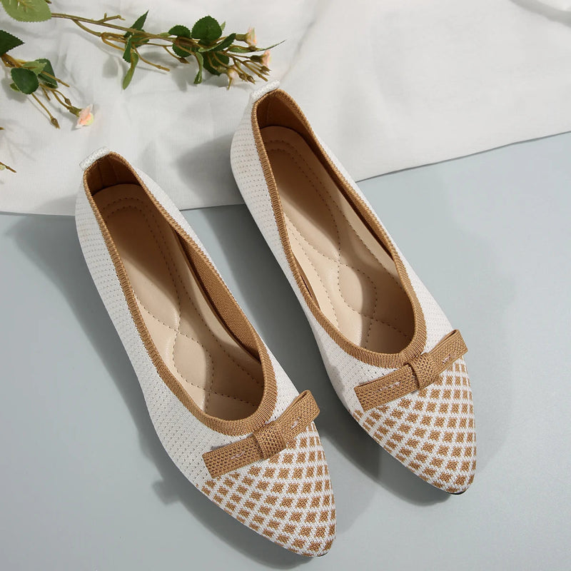 Cavelle Knit Bow Flat