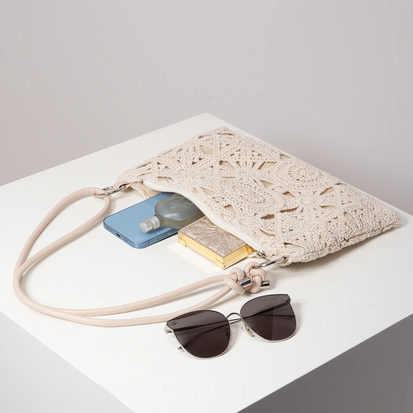 Maliaretto Crochet Shoulder Bag
