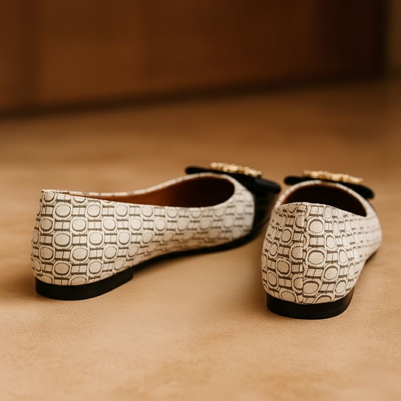 Ruby Clover Flat