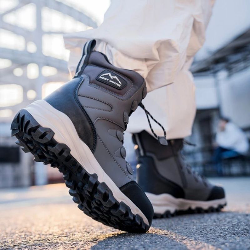 Bjørndal Ridge Explorer Boot