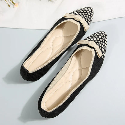 Cavelle Knit Bow Flat