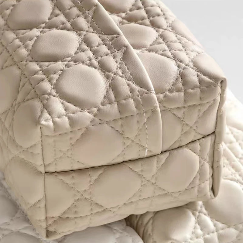 Quilted Neutral Tissue Box Cover