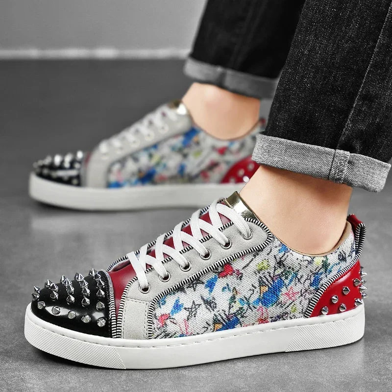 Noire Clouté Basse Sneaker
