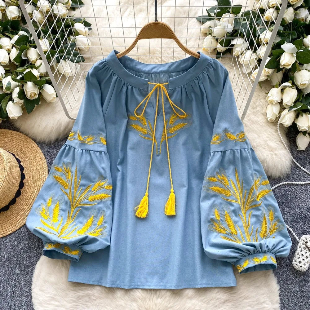 Blé Doré Embroidered Folk Blouse