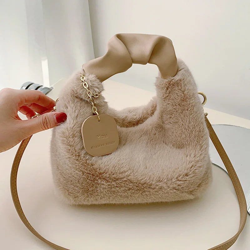 Nebbia Shoulder Bag