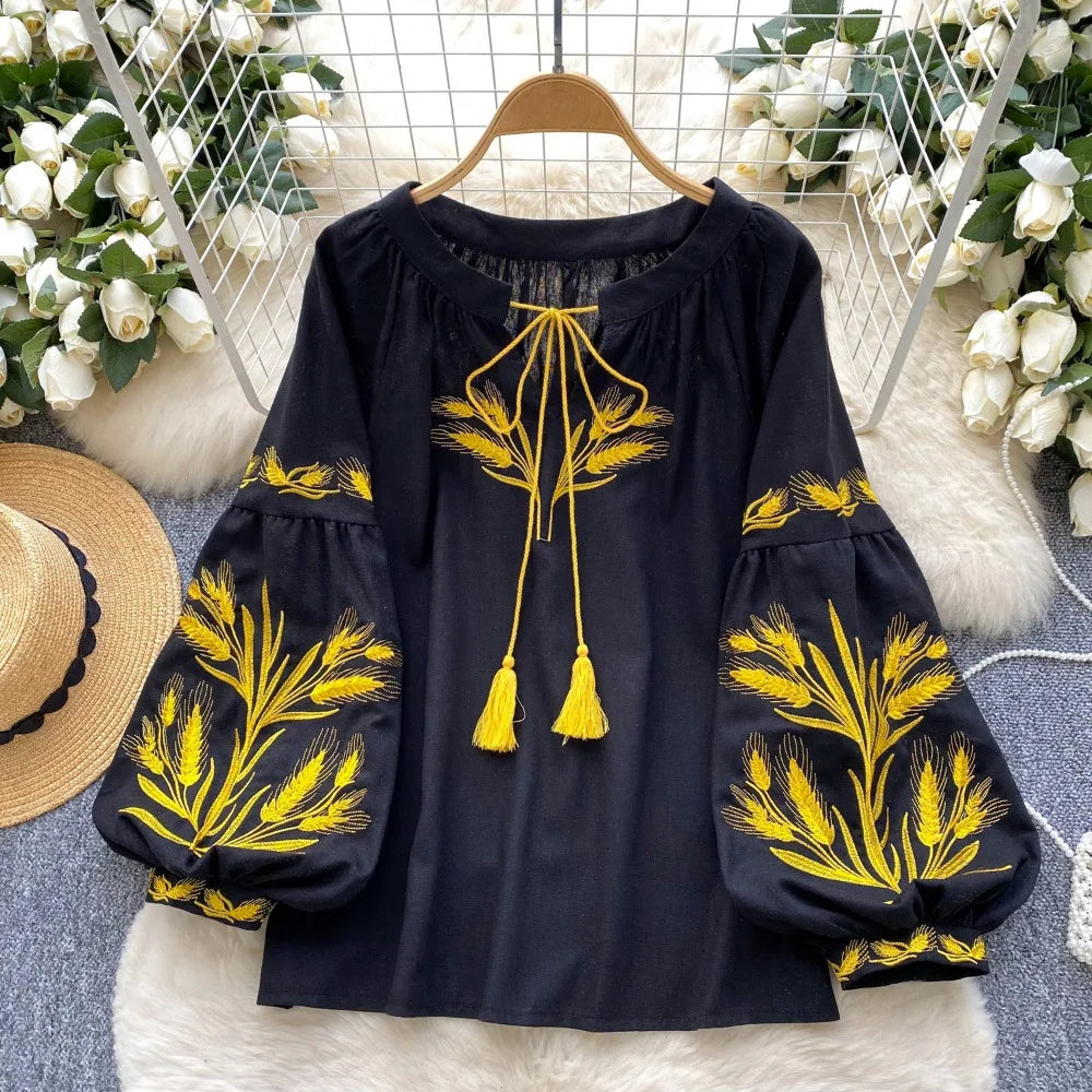 Blé Doré Embroidered Folk Blouse