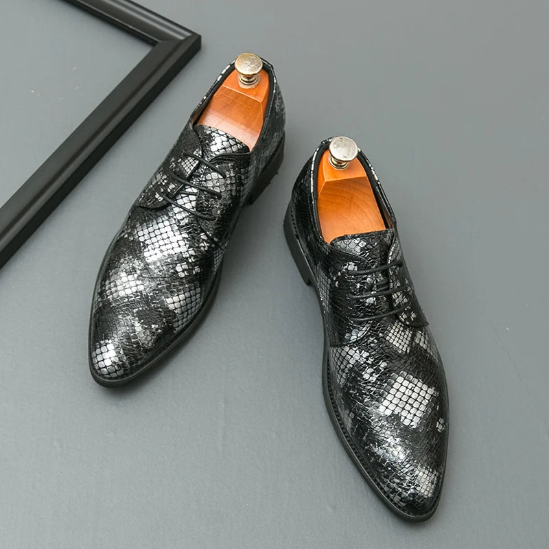 Ravetti Embossed Derby