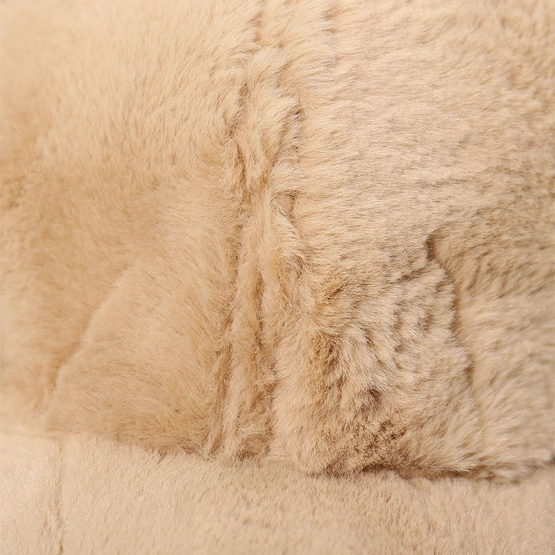 Douceur d'Hiver Fur Cap