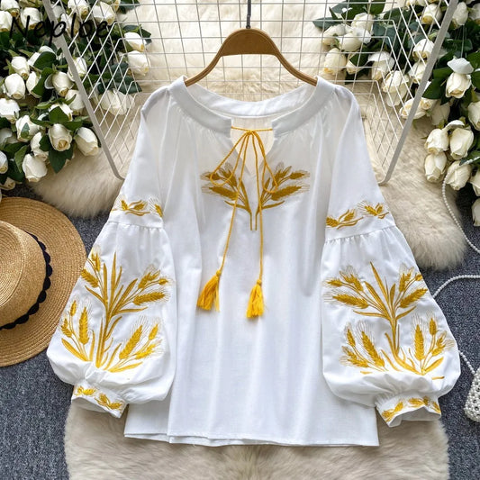 Blé Doré Embroidered Folk Blouse