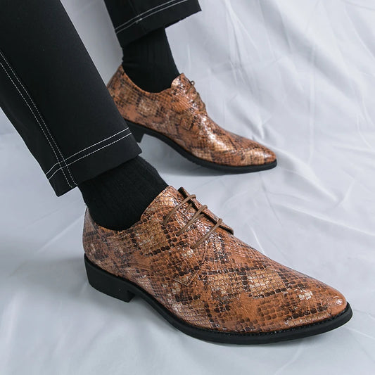 Ravetti Embossed Derby