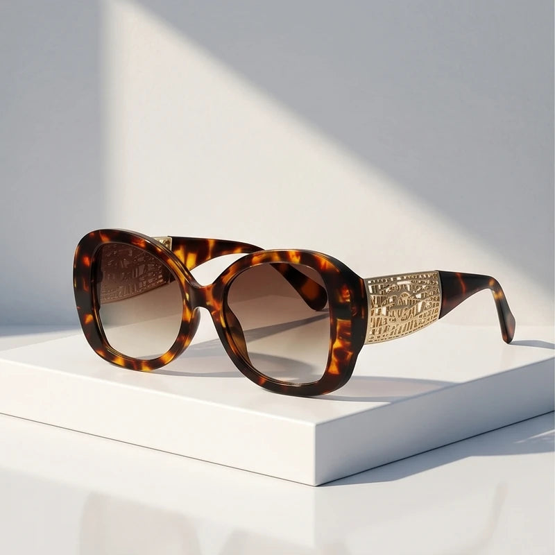 Filigree Oversized Sunglass